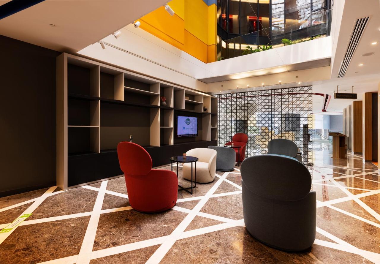 Ibis Styles Istanbul Merter Luaran gambar The lounge at the airport