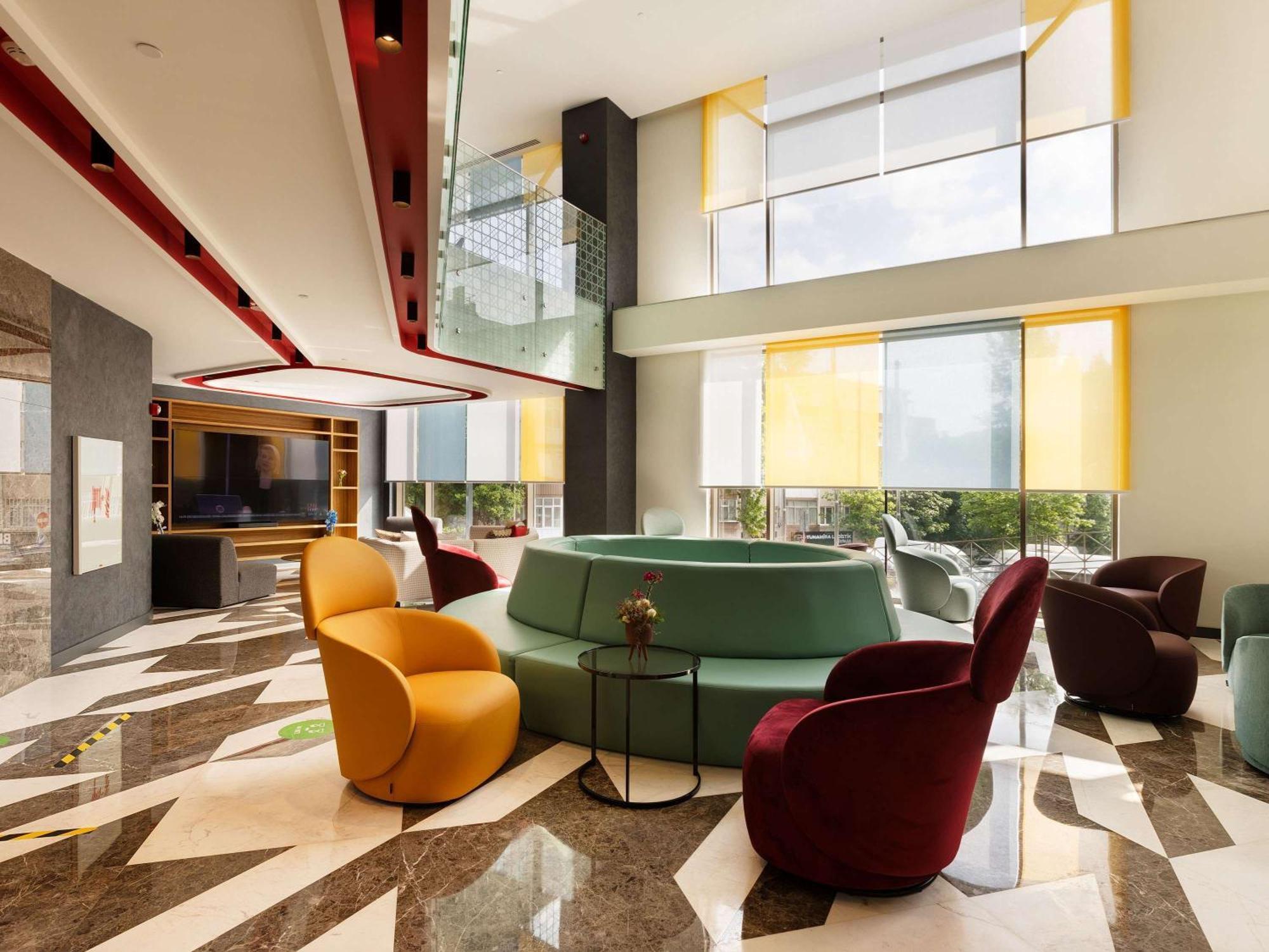 Ibis Styles Istanbul Merter Luaran gambar Lobby